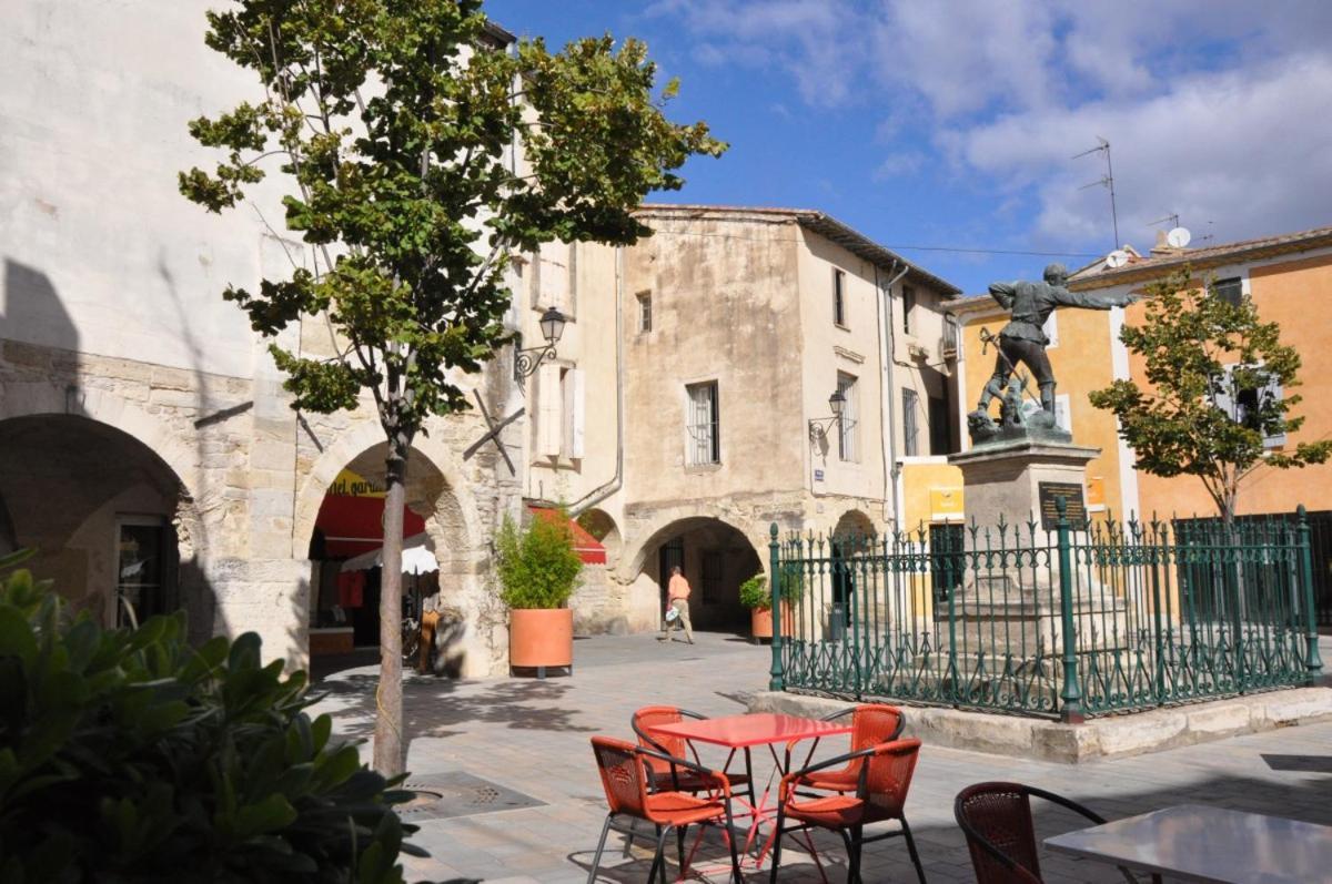 Vivez Lunel-clim-wifi Fibre-parking Prive-patio T2